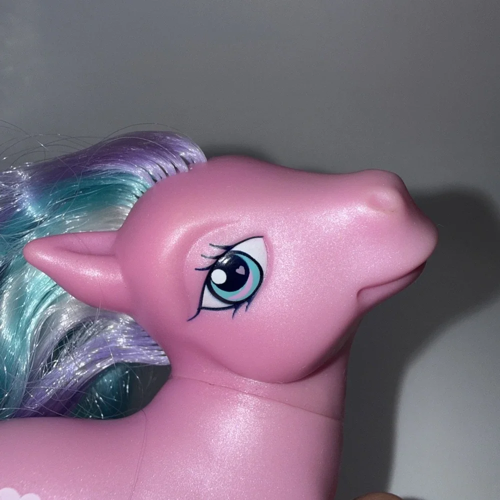 VTG 2002 G3 My Little Pony Sweetberry Shimmery Figure
